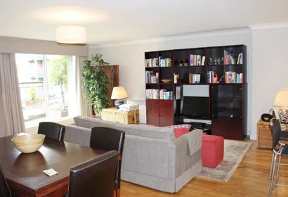 Custom House Quay Apartment Dockland Dublin
