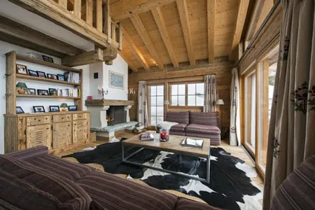 OVERLOOKING THE CHARMING VERBIER CLOSE TO THE SKI LIFT