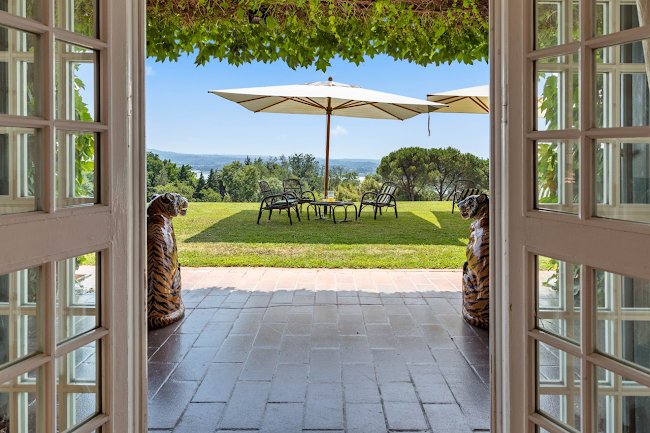 LIVE MAGICAL HOURS IN A UNIQUE PLACE FULL OF COMO LUXURY, ENCHANTING ATMOSPHERE!
