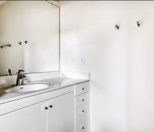 I St NE Serviced Apartments