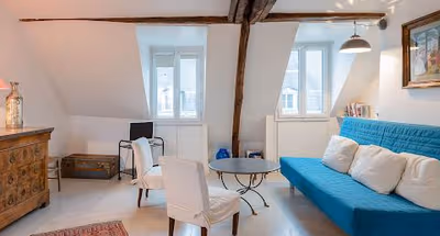 RAMBUTEAU  5TH FLOOR IN MARAIS