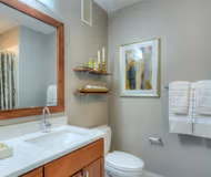 East Ohio Street Serviced Apartment