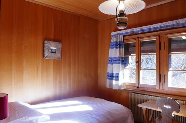 A Traditional Alpine 240 sqm Chalet in Central Gstaad