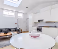 C. de Sta. Isabel Serviced Apartment