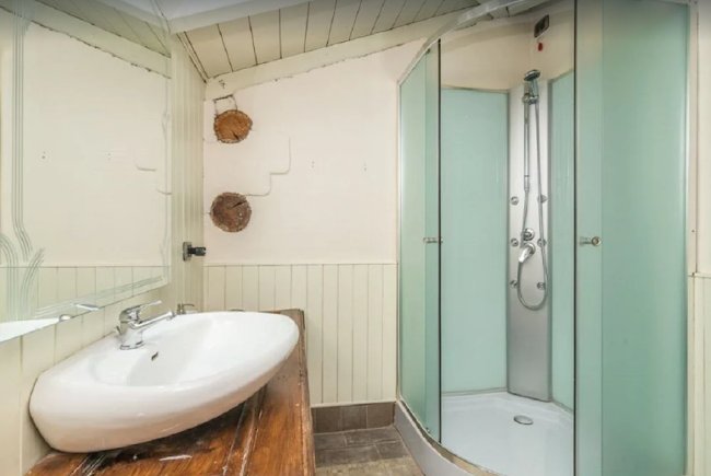 LAKE COMO HISTORIC LUXURY VILLA- 1200M2 OF PURE SPLEDOUR