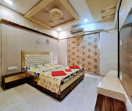 Serviced Apartment On S.V. Road Andheri West