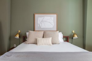 The Mass Service Apartment