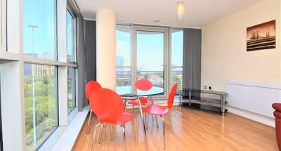 Stratford 4-bedroom apartment