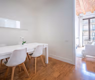 Bright Central Serviced Apartment