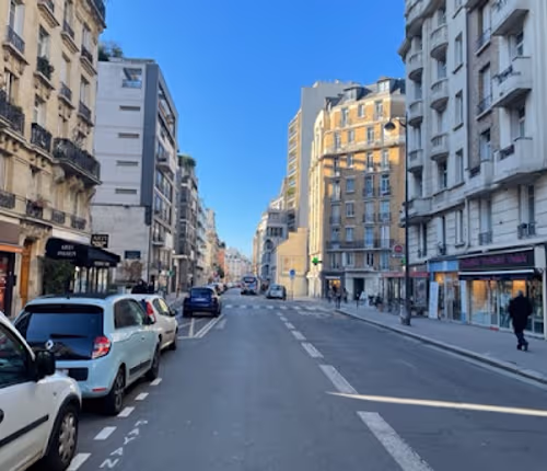 RUE LECOURBE SERVICED APARTMENT