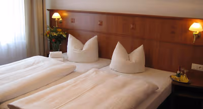 Pilsen Allee Serviced Apartment