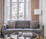 One-bedroom Ternes apartment - Rue Pierre