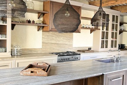 A Comfortable Villa Retreat in Les Baux de Provence