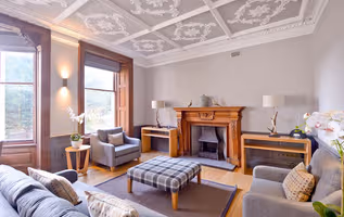 Distillers House Apartment in Edinburgh