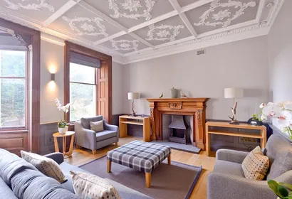 Distillers House Apartment in Edinburgh