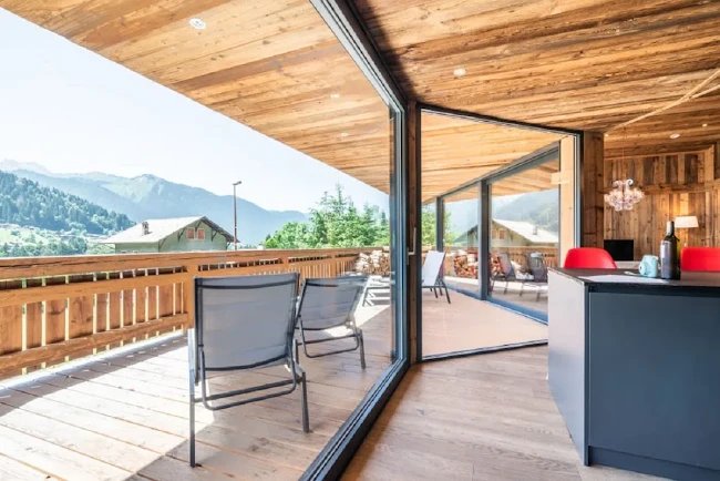 A PICTURE PERFECT ALPINE CHALET WITH UNIQUE INTERIOR IN MORZINE