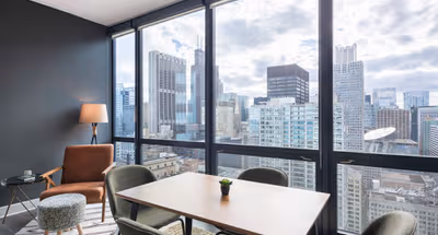 Bright living area at East Lake Street