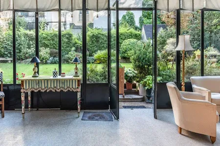 magical family villa Near Rue de la Pompe - 16th Eme.