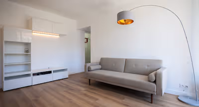 Saint-Fargeau, Serviced Apartment