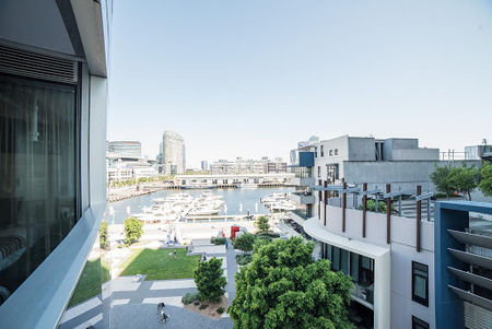 Docklands Waterfront Apartments