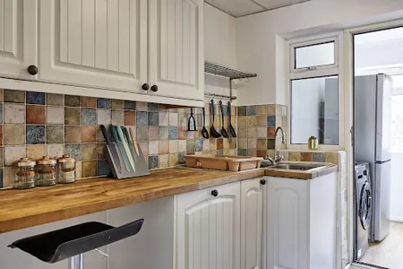 Fully equipped kitchen at Brickdale House