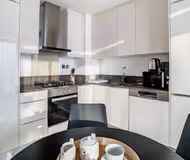 Bright Marina Gate 2 Apartment