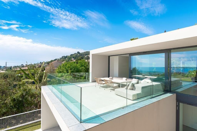 In the heights of Vallauris,designer villa breathtaking 360-degree sea view