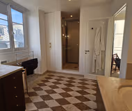 A GREAT LOCATION, VERY QUAINT AND FRENCH, SO CLOSE TO THE PALACE GARDENS