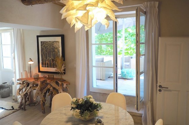 A Private Villa in the Picturesque Village of Joucas