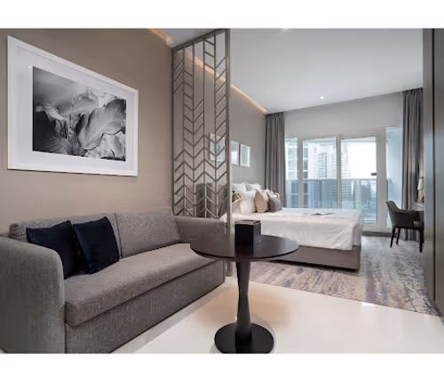 Premium Studio Apartment With Canal View