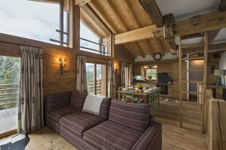 OVERLOOKING THE CHARMING VERBIER CLOSE TO THE SKI LIFT