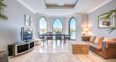 Dazzling Beachfront 5 Bedroom Villa