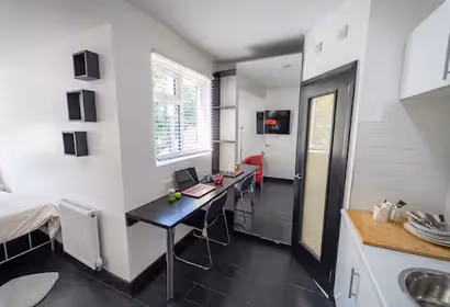 Charming studio available