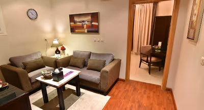 Umar bin Abdul Azizi Street Apartments