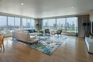 16 Sukhumvit Road Apartments