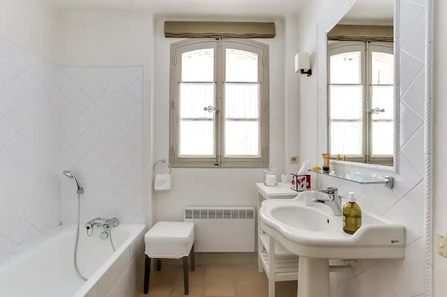 600M2 JEWEL IN THE HILLS OF GRIMAUD