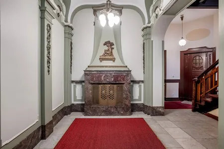 Charlott Serviced Apartment