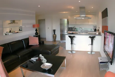Baddow Road Apartment