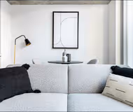 W Chicago Ave Serviced Apartment