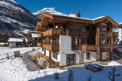 A 10 Bedroom Grand Chalet in Matterhorn Capital