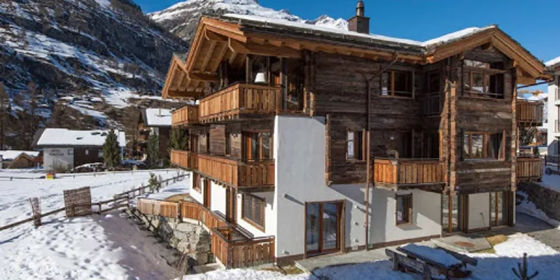 A 10 Bedroom Grand Chalet in Matterhorn Capital