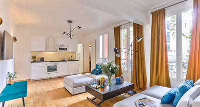 A PICNIC BY THE WATER IN CANAL ST MARTIN