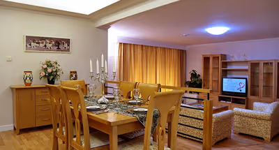 Jiangtai Rd Serviced Apartments