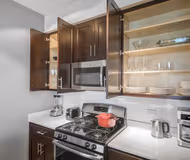 Luxury kitchen at North Halsted Street #1706 Serviced Apartment, Lincoln Park
