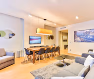 MADELEINE ESCAPE IN HEART OF TEMPLE OF FASHION!