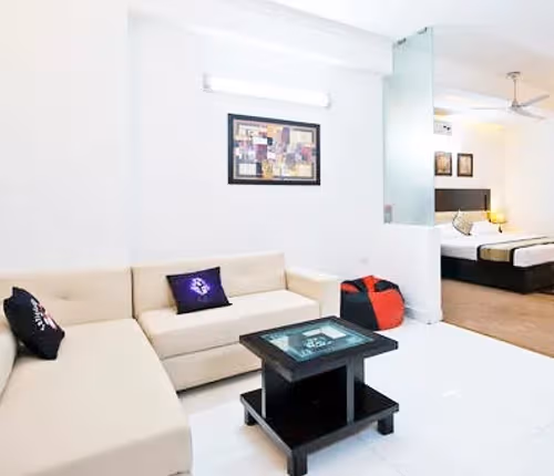 Cosy living area in Green Park Studio Apartments