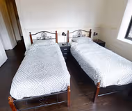 Crown Street Serviced Apartment