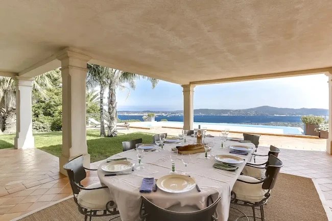 STUNNING VILLA IN GRIMAUD PANORAMIC SEAVIEWS