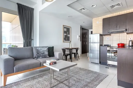 Spacious Studio in Dubai Marina