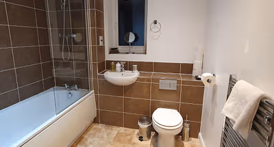 Bathroom at Dartford 1